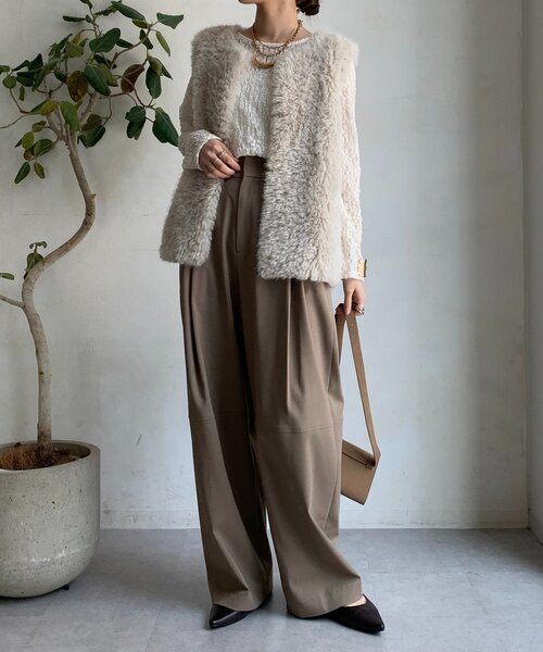 DouDou（ドゥドゥ）の「リンクルフラワーシャーリングプルオーバー（Tシャツ/カットソー・レディース・オフホワイト/ブルー/ブラック・FREE）」の6枚目の写真