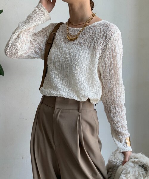 DouDou（ドゥドゥ）の「リンクルフラワーシャーリングプルオーバー（Tシャツ/カットソー・レディース・オフホワイト/ブルー/ブラック・FREE）」の11枚目の写真