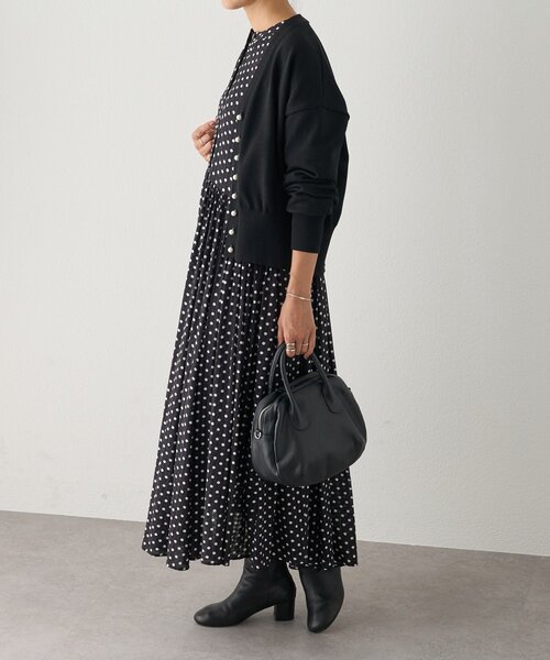 BEARDSLEY（ビアズリー）の「パールボタンカーディガン（カーディガン/ボレロ・レディース・ブラック/ライトグレー・FREE）」の11枚目の写真