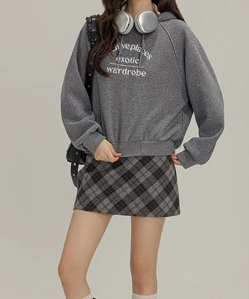 gossip!ロサンゼルス(ゴシップロサンゼルス)の「【Y2Kガーリー】レトロチェック柄Aラインミニスカート(スカート・レディース・ダークグレー・S/M/L)」の8枚目の写真