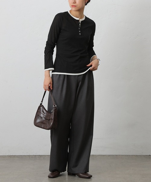 COLONY 2139(コロニートゥーワンスリーナイン)の「フェイクレイヤードヘンリープルオーバー(Tシャツ/カットソー・レディース・ブラウン/グレー/ブラック/イエロー・FREE)」の10枚目の写真