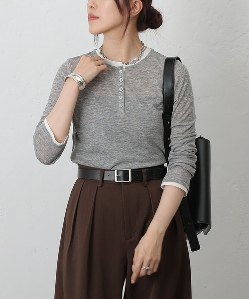 COLONY 2139(コロニートゥーワンスリーナイン)の「フェイクレイヤードヘンリープルオーバー(Tシャツ/カットソー・レディース・ブラウン/グレー/ブラック/イエロー・FREE)」の14枚目の写真