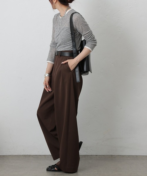 COLONY 2139(コロニートゥーワンスリーナイン)の「フェイクレイヤードヘンリープルオーバー(Tシャツ/カットソー・レディース・ブラウン/グレー/ブラック/イエロー・FREE)」の16枚目の写真