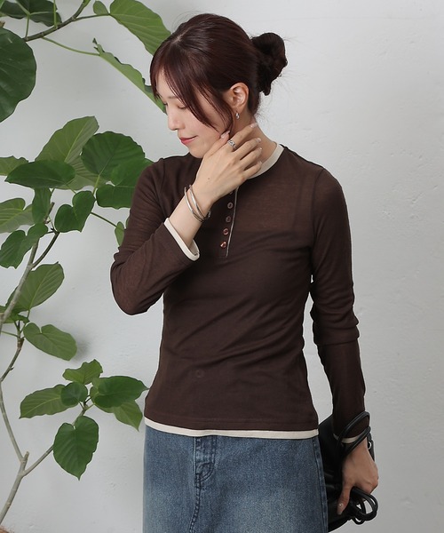 COLONY 2139(コロニートゥーワンスリーナイン)の「フェイクレイヤードヘンリープルオーバー(Tシャツ/カットソー・レディース・ブラウン/グレー/ブラック/イエロー・FREE)」の20枚目の写真