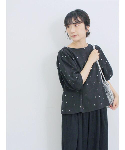 Samansa Mos2 blue（サマンサモスモスブルー）の「◎ドット刺繍ブラウス（シャツ/ブラウス・レディース・ブラック/サックスブルー/オフホワイト・F）」の21枚目の写真