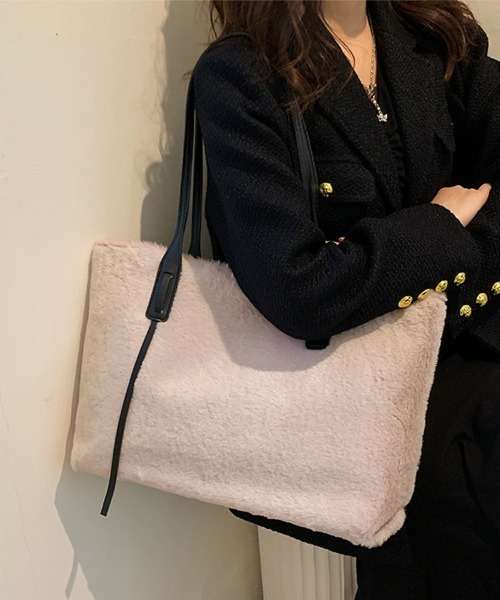shoppinggo(ショッピングゴー)の「トートバッグ ファーバッグ ふわふわ A4サイズ対応 肩掛け 秋冬 BAG シンプル フェミニン(トートバッグ・レディース・ベージュ/ホワイト/ピンク/キャメル・FREE)」の1枚目の写真