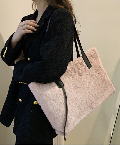 shoppinggo(ショッピングゴー)の「トートバッグ ファーバッグ ふわふわ A4サイズ対応 肩掛け 秋冬 BAG シンプル フェミニン(トートバッグ・レディース・ベージュ/ホワイト/ピンク/キャメル・FREE)」の20枚目の写真