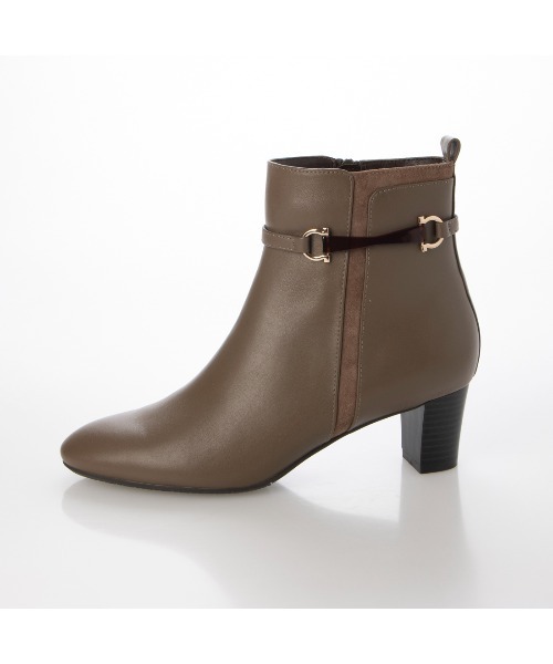 Riz raffinee（リズラフィーネ）の「【2WAY】ビットデザインショートブーツ（ブーツ・レディース・ブラック系その他6/ブラック・23cm/22.5cm）」の3枚目の写真