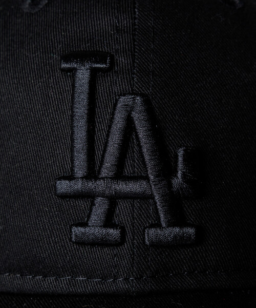 FREAK'S STORE(フリークスストア)の「限定展開 NEW ERA/ニューエラ ×FREAK'S STORE 別注 9FORTY Tonal Logo / 940 メジャーリーグ 刺繍ロゴ ベースボールキャップ(キャップ・メンズ・ベージュ/ネイビー/ブラウン/ブラック・フリ-)」の9枚目の写真