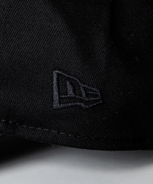 FREAK'S STORE(フリークスストア)の「限定展開 NEW ERA/ニューエラ ×FREAK'S STORE 別注 9FORTY Tonal Logo / 940 メジャーリーグ 刺繍ロゴ ベースボールキャップ(キャップ・メンズ・ベージュ/ネイビー/ブラウン/ブラック・フリ-)」の13枚目の写真