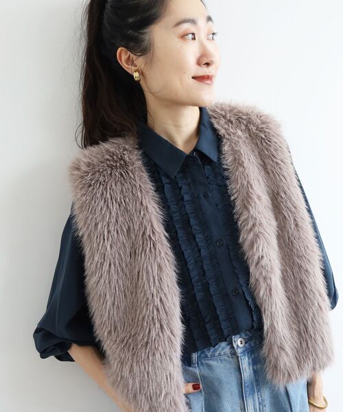 le.coeur blanc(ルクールブラン)の「フロントフリルレギュラーカラーブラウス(シャツ/ブラウス・レディース・ピンク/ミント/ネイビー/オフホワイト・38)」の22枚目の写真