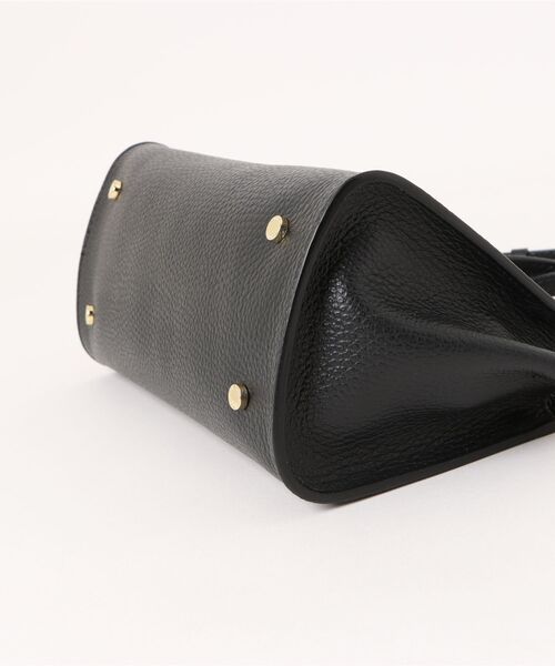 LORISTELLA(ロリステッラ)の「【LORISTELLA】シュリンクレザーベーシックハンドバッグ(Q56480)(ハンドバッグ・レディース・ライトグレー/ブラック・ALL)」の4枚目の写真