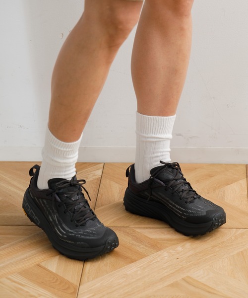 AMERICAN RAG CIE（アメリカンラグシー）の「Topo Athletic VISTA（スニーカー・メンズ・ブラック・26）」の10枚目の写真