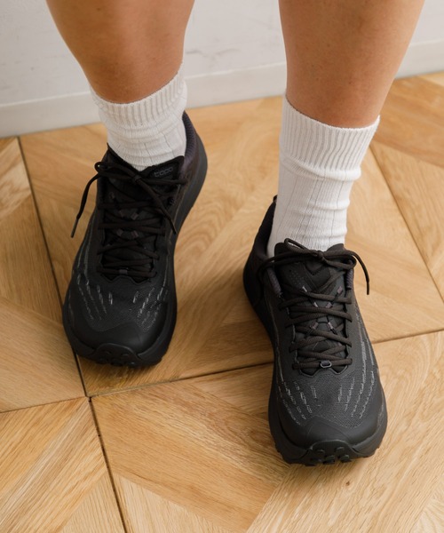 AMERICAN RAG CIE（アメリカンラグシー）の「Topo Athletic VISTA（スニーカー・メンズ・ブラック・26）」の11枚目の写真