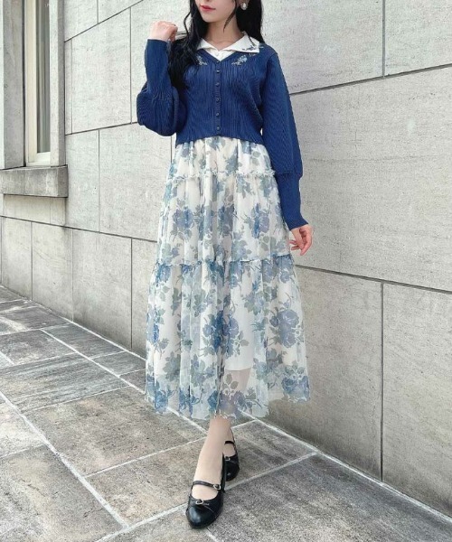 an another angelus（アンアナザーアンジェラス）の「ローズプリントチュールティアードスカート/fint フィント（スカート・レディース・ブルー/オレンジ・FREE）」の2枚目の写真