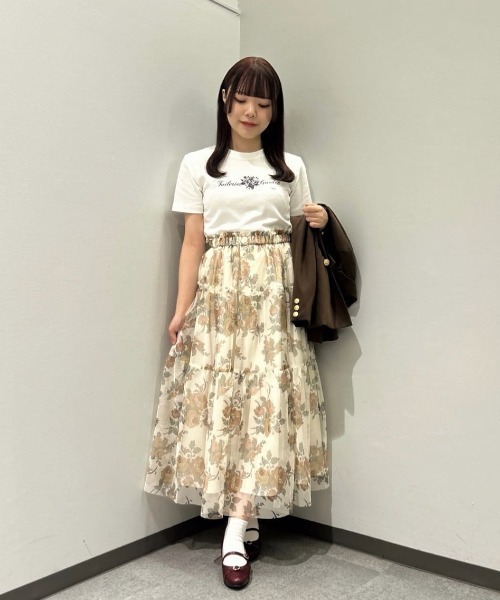 an another angelus（アンアナザーアンジェラス）の「ローズプリントチュールティアードスカート/fint フィント（スカート・レディース・ブルー/オレンジ・FREE）」の6枚目の写真