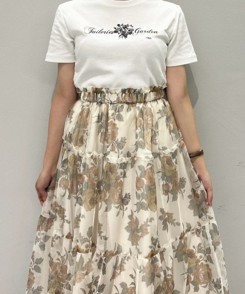 an another angelus（アンアナザーアンジェラス）の「ローズプリントチュールティアードスカート/fint フィント（スカート・レディース・ブルー/オレンジ・FREE）」の7枚目の写真