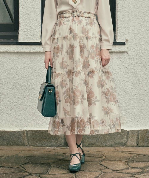 an another angelus（アンアナザーアンジェラス）の「ローズプリントチュールティアードスカート/fint フィント（スカート・レディース・ブルー/オレンジ・FREE）」の21枚目の写真