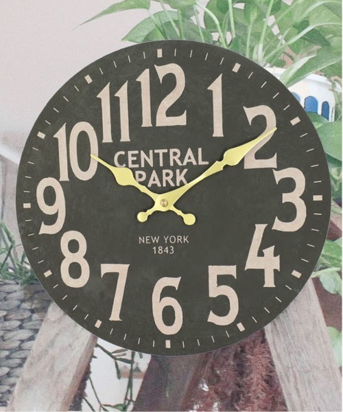 BACKYARD FAMILY(バックヤードファミリー)の「オールドルック ウォールクロック(掛け時計・レディース・ブラック系1/ベージュ系1/ダークブラウン系/ホワイト・FREE)」の1枚目の写真