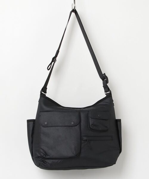 DAIWA PIER39(ダイワピア39)の「DAIWA PIER39 TECH REVERSIBLE ONE SHOULDER BAG ダイワ ピア39(ショルダーバッグ・メンズ・オリーブ/ブラック・FREE)」の17枚目の写真