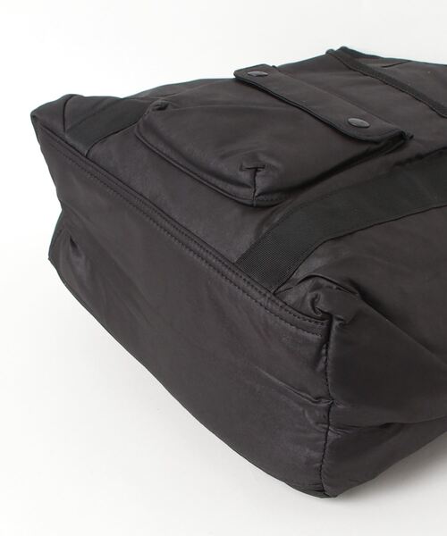 DAIWA PIER39(ダイワピア39)の「DAIWA PIER39 TECH REVERSIBLE ONE SHOULDER BAG ダイワ ピア39(ショルダーバッグ・メンズ・オリーブ/ブラック・FREE)」の3枚目の写真