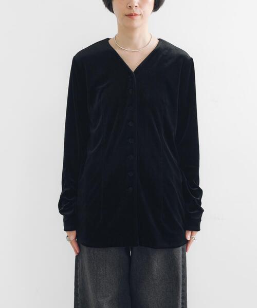 URBAN RESEARCH（アーバンリサーチ）の「ベロアカーディガン（カーディガン/ボレロ・レディース・ブラック/ブラウン・FREE）」の21枚目の写真