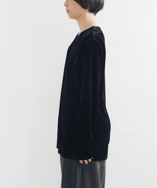 URBAN RESEARCH（アーバンリサーチ）の「ベロアカーディガン（カーディガン/ボレロ・レディース・ブラック/ブラウン・FREE）」の22枚目の写真