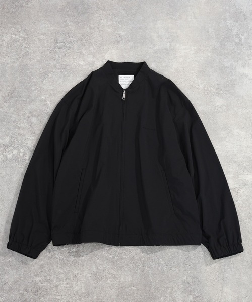 BAYFLOW(ベイフロー)の「ナイロンショートZIPブルゾン(ブルゾン・メンズ・オリーブ/ブラック・MEDIUM/LARGE)」の1枚目の写真