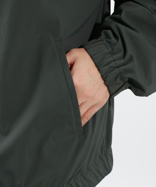 BAYFLOW(ベイフロー)の「ナイロンショートZIPブルゾン(ブルゾン・メンズ・オリーブ/ブラック・MEDIUM/LARGE)」の11枚目の写真