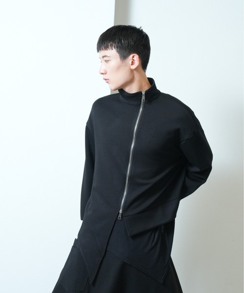 Ruze（ルゼ）の「Asymmetry zip short blouson / アシンメトリー