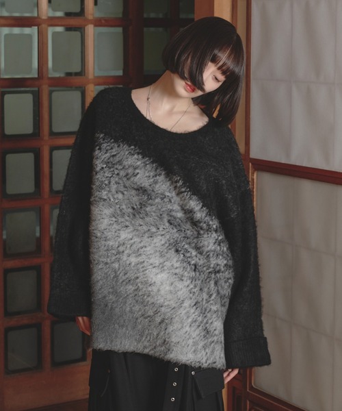 狐独(コドク)の「グラデーションシャギーオーバーニット(ニット/セーター・メンズ・ブルー/ブラック・LARGE/MEDIUM)」の2枚目の写真