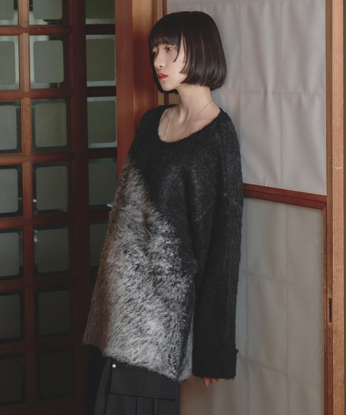 狐独(コドク)の「グラデーションシャギーオーバーニット(ニット/セーター・メンズ・ブルー/ブラック・LARGE/MEDIUM)」の4枚目の写真