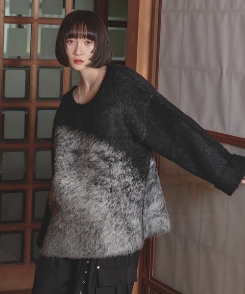 狐独(コドク)の「グラデーションシャギーオーバーニット(ニット/セーター・メンズ・ブルー/ブラック・LARGE/MEDIUM)」の3枚目の写真