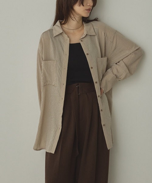 hunch(ハンチ)の「ツヤストライプ オーバーシャツ(シャツ/ブラウス・レディース・カーキ系/ホワイト系その他/ベージュ系その他・FREE)」の4枚目の写真