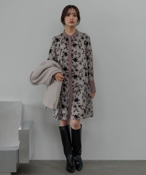 Andemiu（アンデミュウ）の「【在庫限り】フロッキープリントシャツミニワンピース603872（ワンピース・レディース・オフホワイト/ブラック/モカ・FREE）」の3枚目の写真
