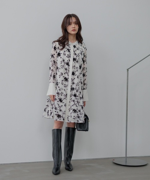 Andemiu（アンデミュウ）の「【在庫限り】フロッキープリントシャツミニワンピース603872（ワンピース・レディース・オフホワイト/ブラック/モカ・FREE）」の11枚目の写真