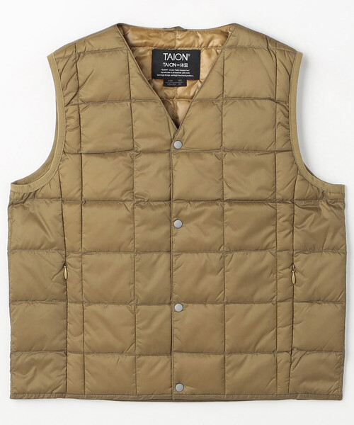 FREAK'S STORE(フリークスストア)の「限定展開 TAION/タイオン KIDS ベーシック Vネックボタン インナーダウンベスト / TAION-K001(ダウンジャケット/コート・キッズ・ネイビー/ベージュ/ブラック/オリーブ・110/120/130/140)」の2枚目の写真