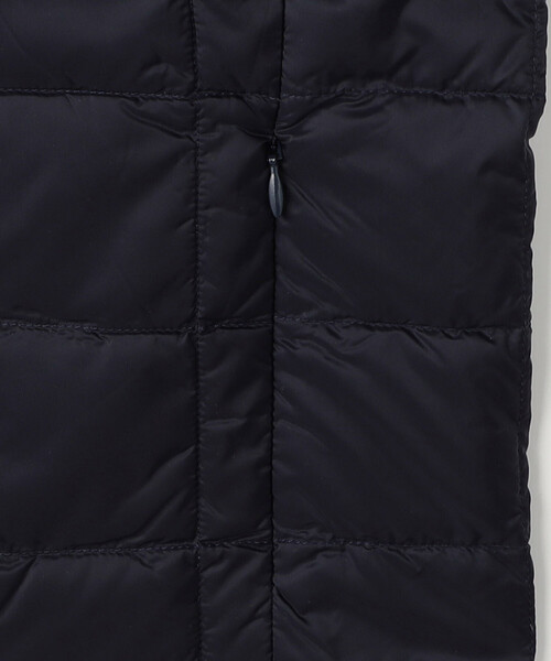 FREAK'S STORE(フリークスストア)の「限定展開 TAION/タイオン KIDS ベーシック Vネックボタン インナーダウンベスト / TAION-K001(ダウンジャケット/コート・キッズ・ネイビー/ベージュ/ブラック/オリーブ・110/120/130/140)」の7枚目の写真