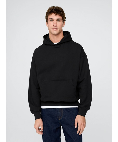 GAP(ギャップ)の「ヘビーウェイト オーバーサイズパーカー(パーカー・メンズ・ライトグレー/ブラウン/ブラック/ブラック系その他/カーキ/ブルー/パープル/カモフラージュ/ダークグリーン/グレー/ブラウン系その他2/ブラック系その他2/ネイビー・XL/L/M/S/XS)」の2枚目の写真