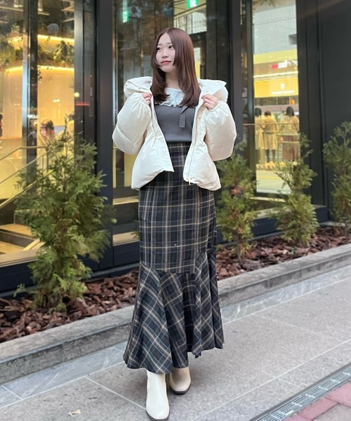 31 Sons de mode（トランテアン　ソン　ドゥ　モード）の「2025秋冬新作 フードファー付ショートダウン（ダウンジャケット/コート・レディース・アイボリー/ブラック/モカ・M/S）」の21枚目の写真