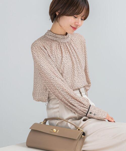 URBAN RESEARCH ROSSO WOMEN（アーバンリサーチ　ロッソ）の「ギャザーハイネックブラウス（シャツ/ブラウス・レディース・ブラック系その他/ホワイト/ベージュ系その他・FREE）」の19枚目の写真