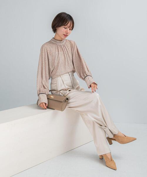 URBAN RESEARCH ROSSO WOMEN（アーバンリサーチ　ロッソ）の「ギャザーハイネックブラウス（シャツ/ブラウス・レディース・ブラック系その他/ホワイト/ベージュ系その他・FREE）」の20枚目の写真