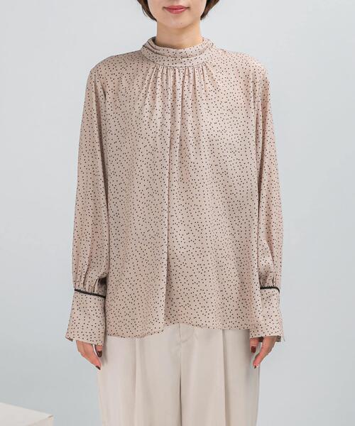 URBAN RESEARCH ROSSO WOMEN（アーバンリサーチ　ロッソ）の「ギャザーハイネックブラウス（シャツ/ブラウス・レディース・ブラック系その他/ホワイト/ベージュ系その他・FREE）」の21枚目の写真