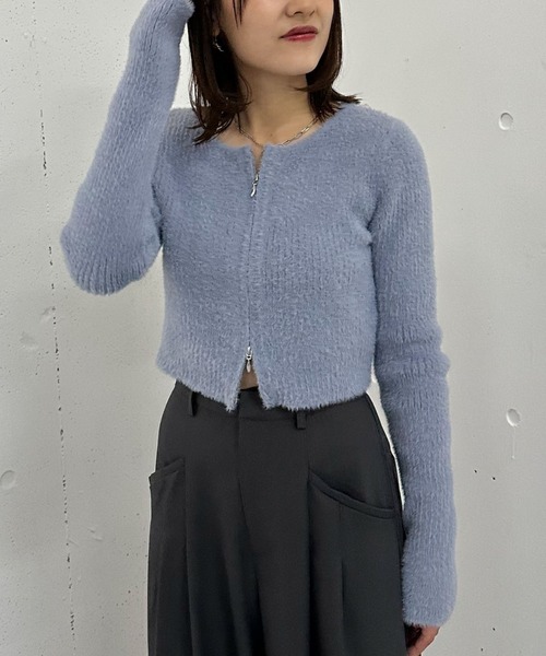 archives（アルシーヴ）の「Wzipフェザーニットカーディガン