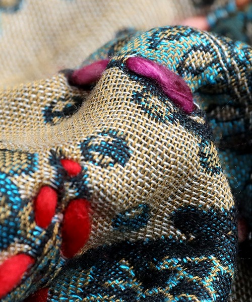 antiqua（アンティカ）の「エスニック柄 大判ストール（ストール/ショール・レディース・パープル/ブルー/ブラウン系その他/ブラック・FREE）」の6枚目の写真