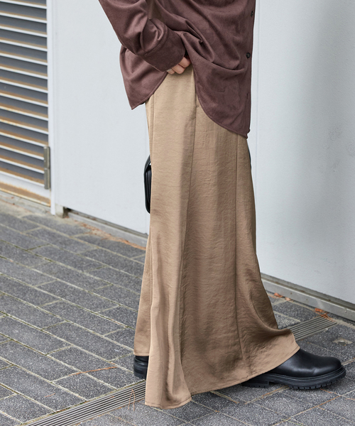 JOURNAL STANDARD（ジャーナルスタンダード）の「《追加2》ヴィンテージサテンスカート（スカート・レディース・ブラック/ベージュ・FREE）」の3枚目の写真
