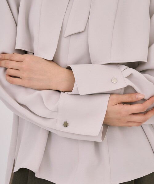 残りわずか！】タイボタンメルトタッチブラウス｜ウォッシャブル/防