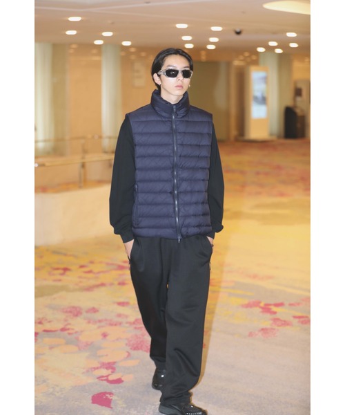 fridge（フリッジ）の「【ES.1】エスアイ Middle Down Vest（ダウンベスト・メンズ・ネイビー/ライトグレー/ブラック・X-LARGE/SMALL/LARGE/MEDIUM）」の7枚目の写真