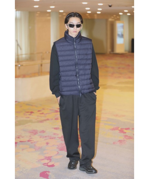 fridge（フリッジ）の「【ES.1】エスアイ Middle Down Vest（ダウンベスト・メンズ・ネイビー/ライトグレー/ブラック・X-LARGE/SMALL/LARGE/MEDIUM）」の8枚目の写真