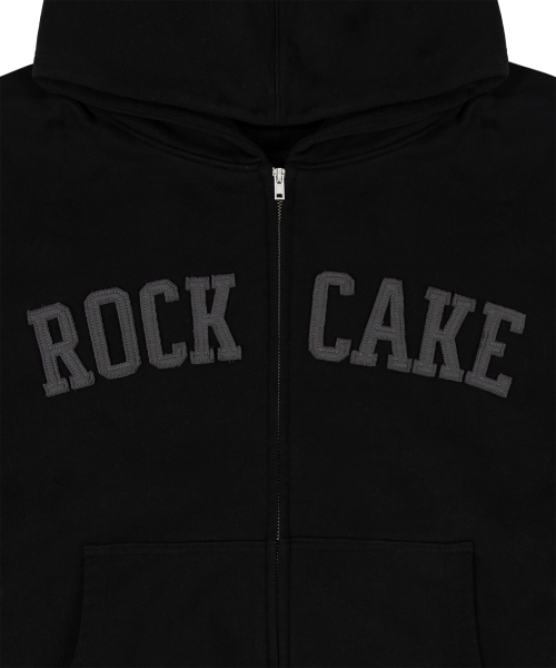 ROCKCAKE(ロックケーキ)の「Arch Logo Zip Up Hoodie - Black(パーカー・レディース・その他・SMALL/MEDIUM)」の4枚目の写真